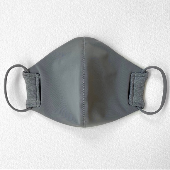 😷 Double Layered Reversible Face Mask w/Sl… - Picture 2 of 2